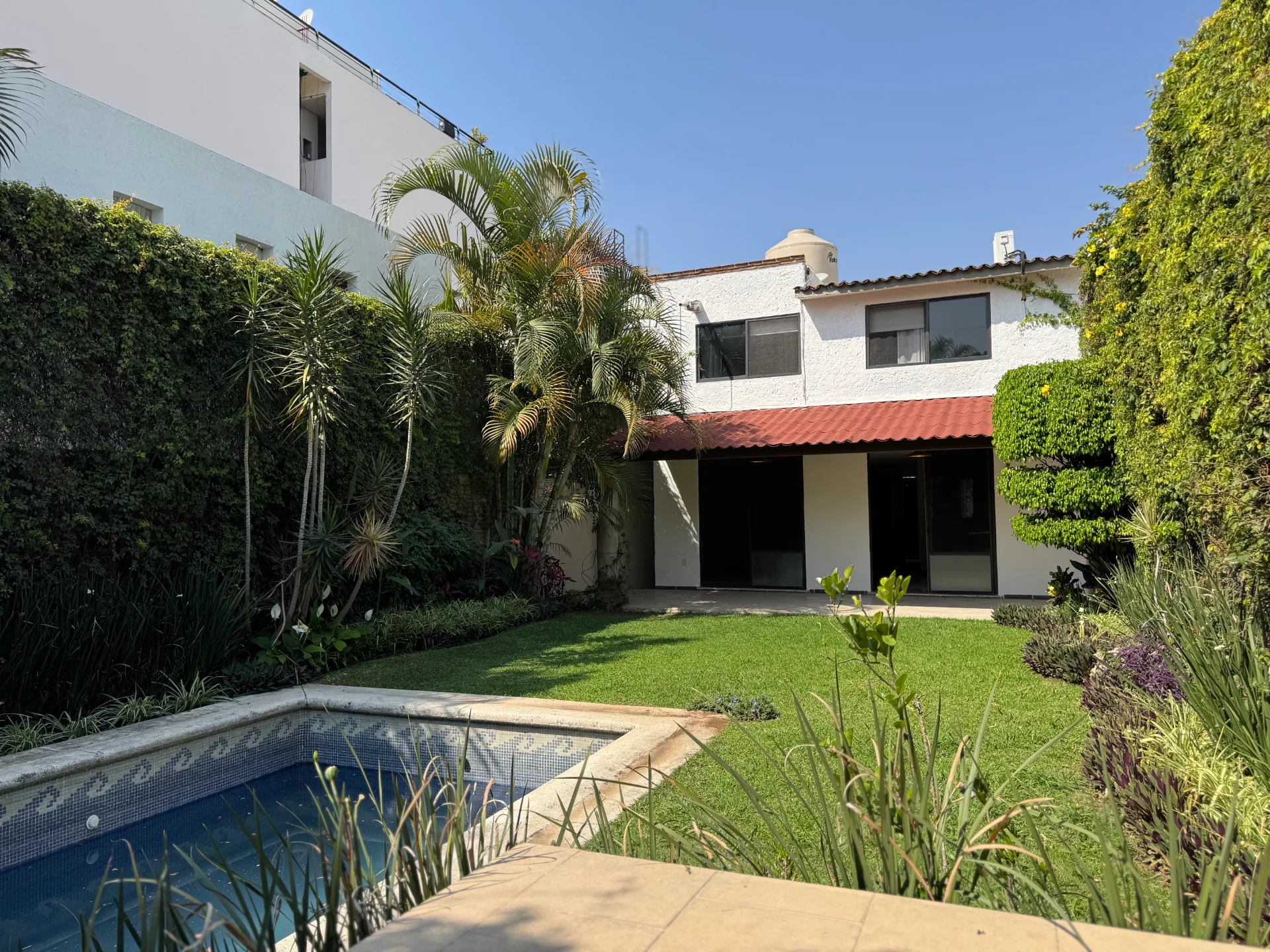 Casa en Privada en Venta en el Norte de Cuernavaca — foto 1